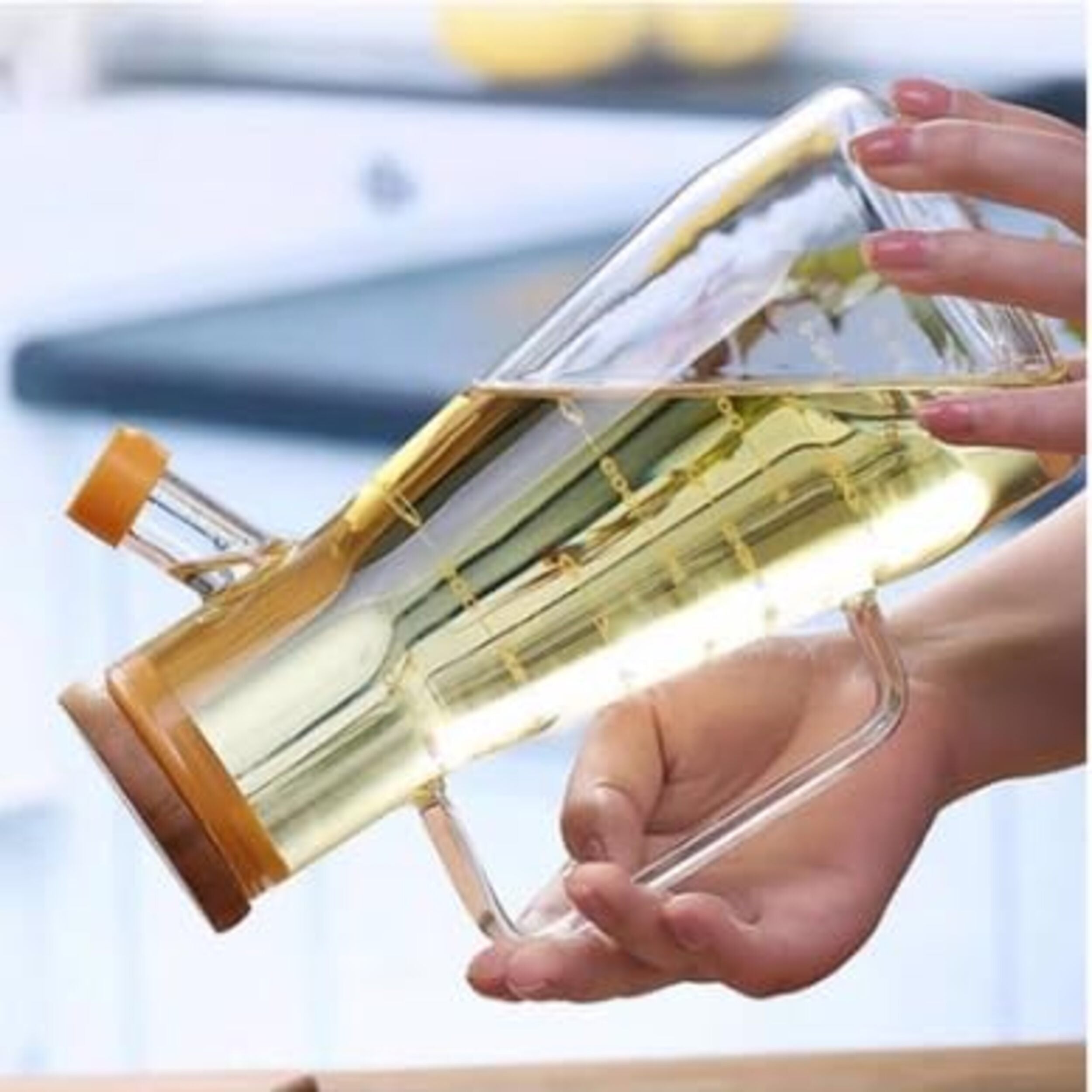 900ml Airtight Oil Jug with Wooden Lid & Precision Pour Stopper