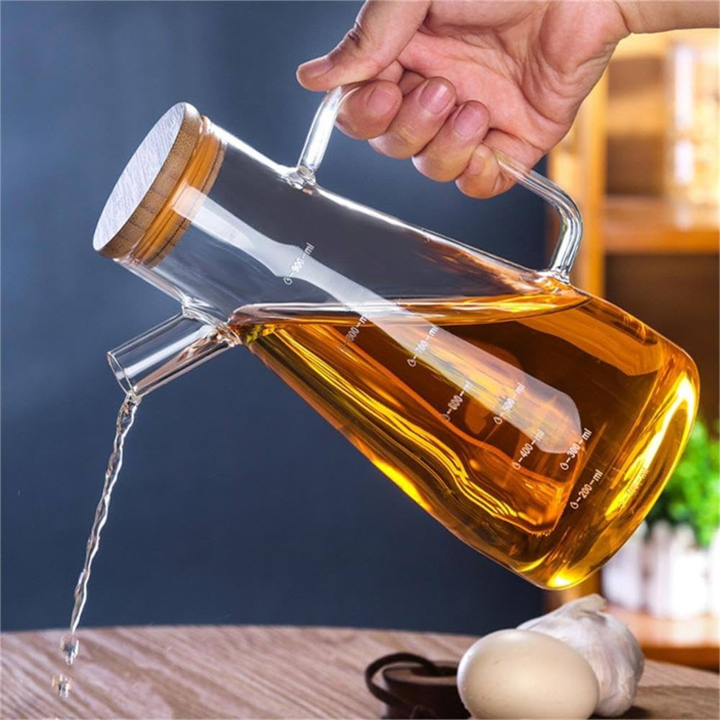 900ml Airtight Oil Jug with Wooden Lid & Precision Pour Stopper